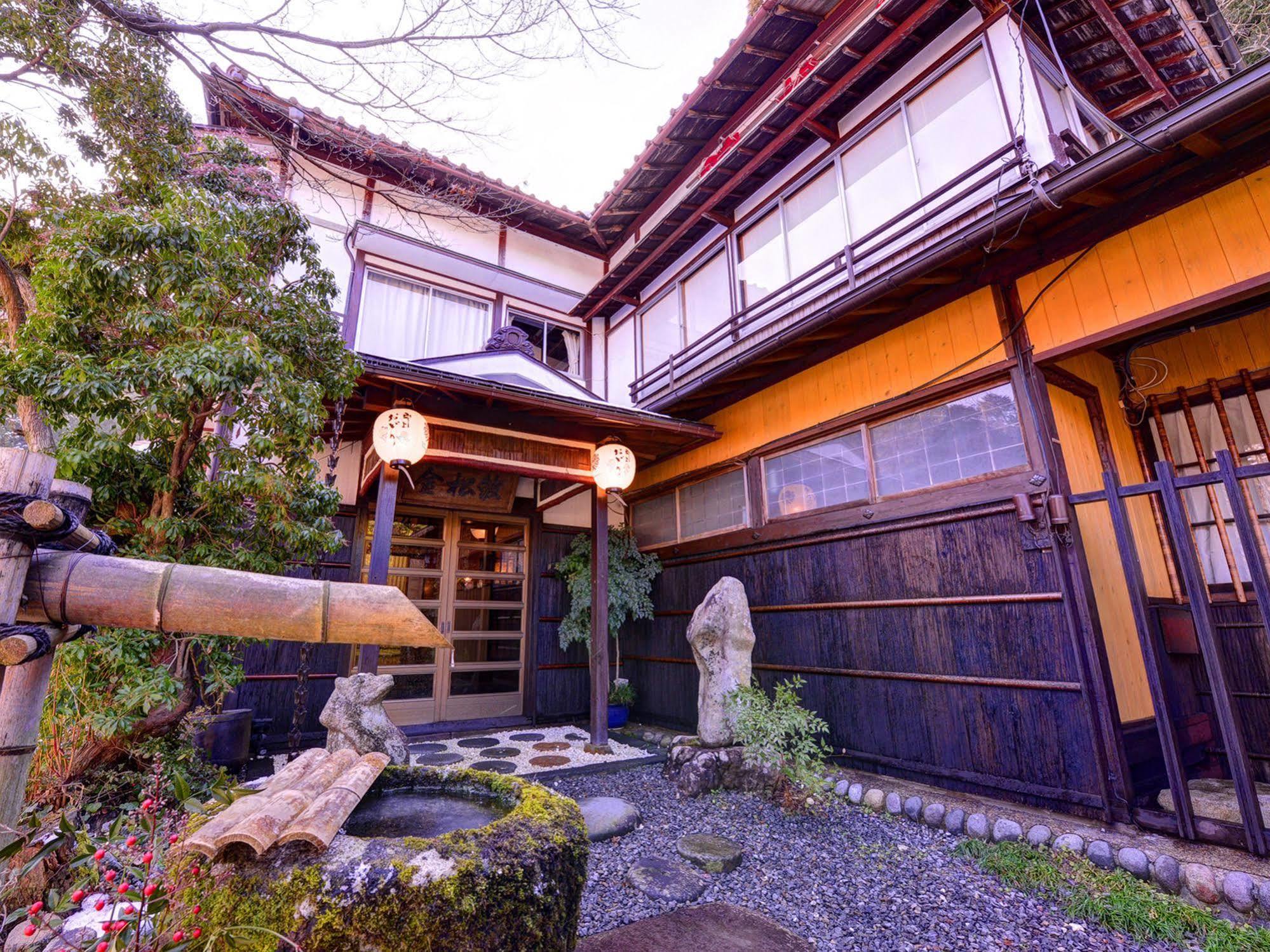 Ryoriryokan Kinshokan Gujo Luaran gambar
